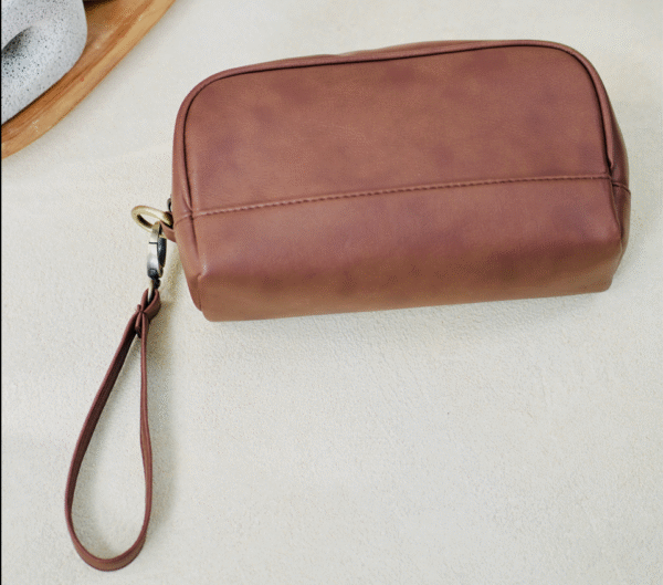 Henry Pouch